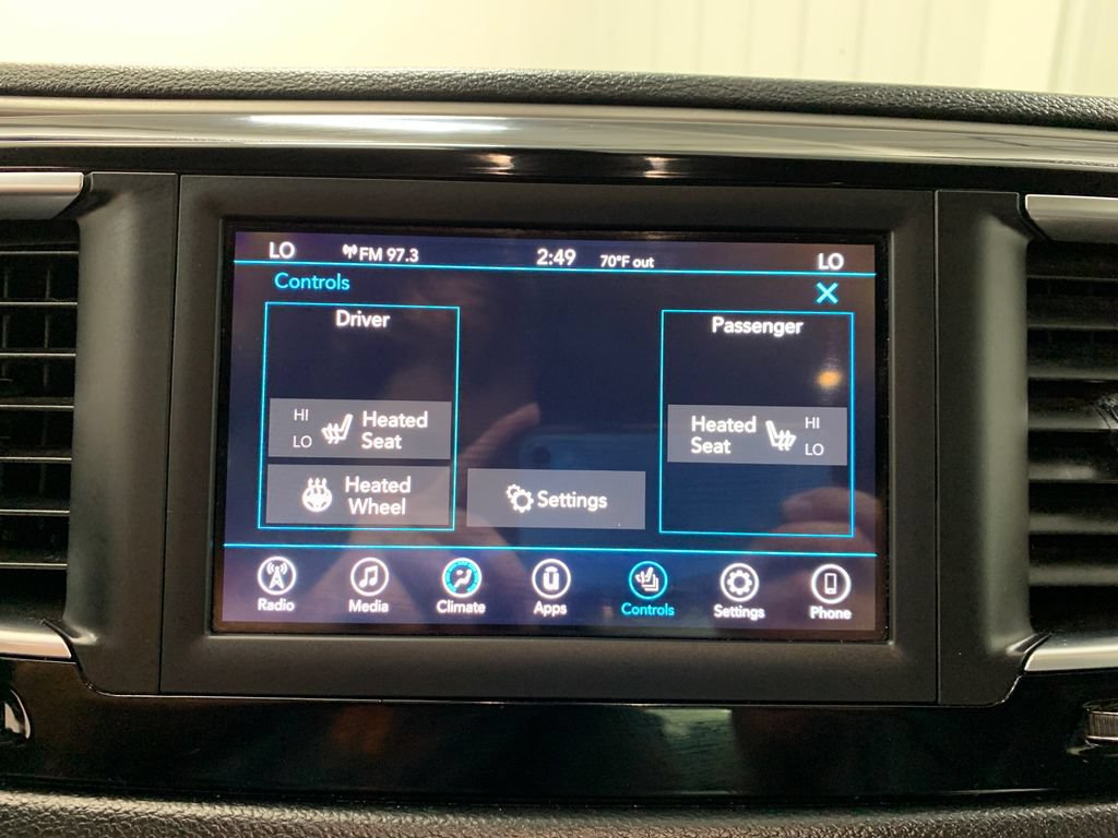 Used 2020 Chrysler Pacifica Touring-L FWD image 30