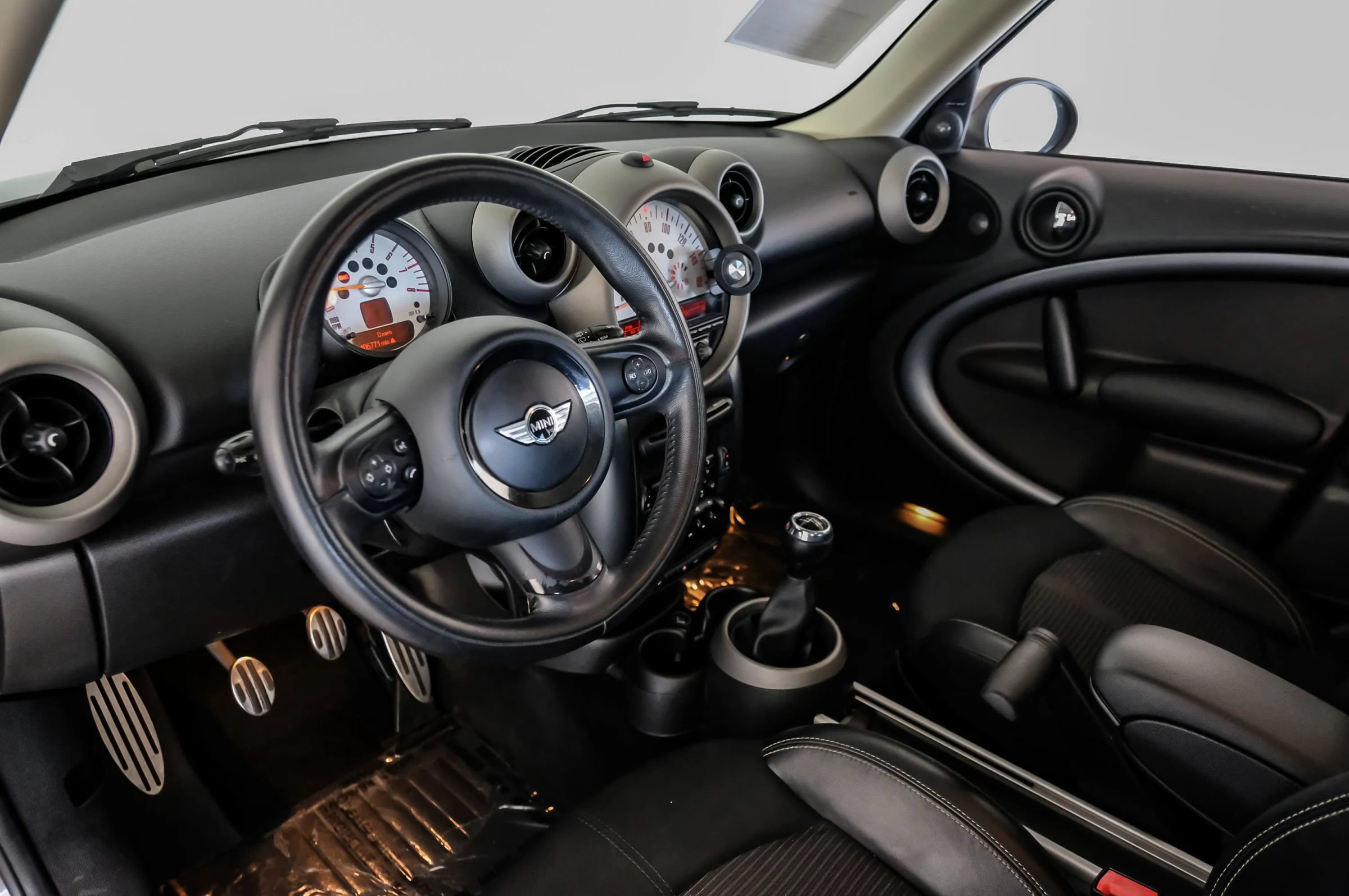 Used 2012 MINI Cooper Countryman S FWD image 2