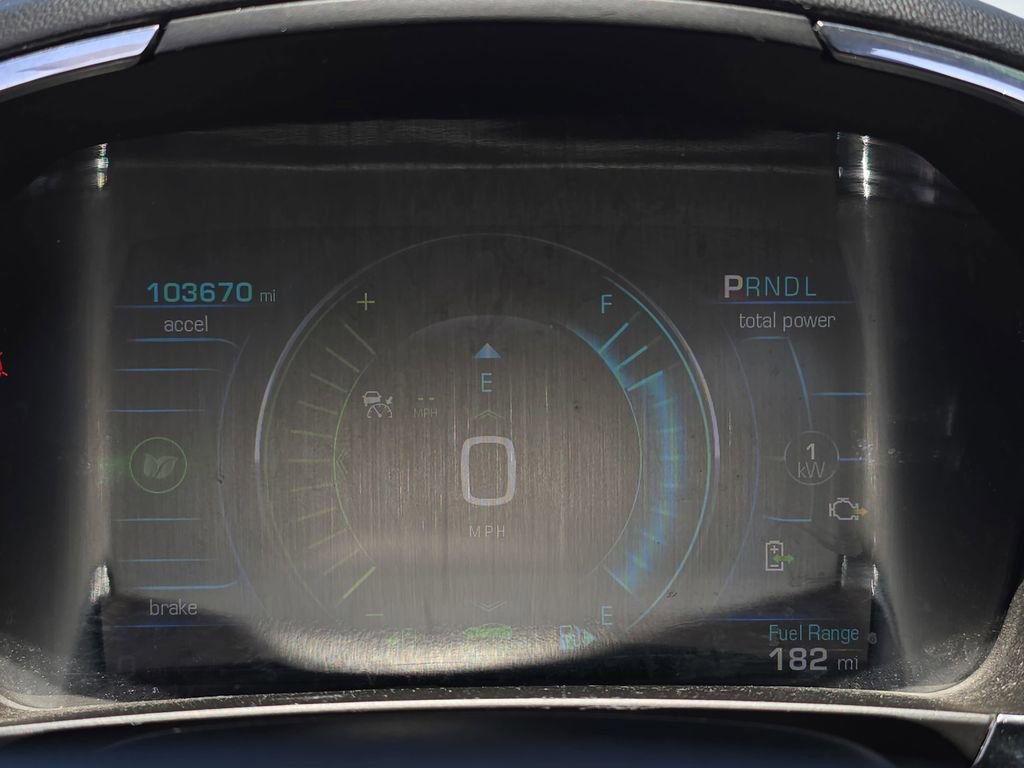 Used 2018 Chevrolet Volt Premier w/ Driver Confidence Package FWD image 21