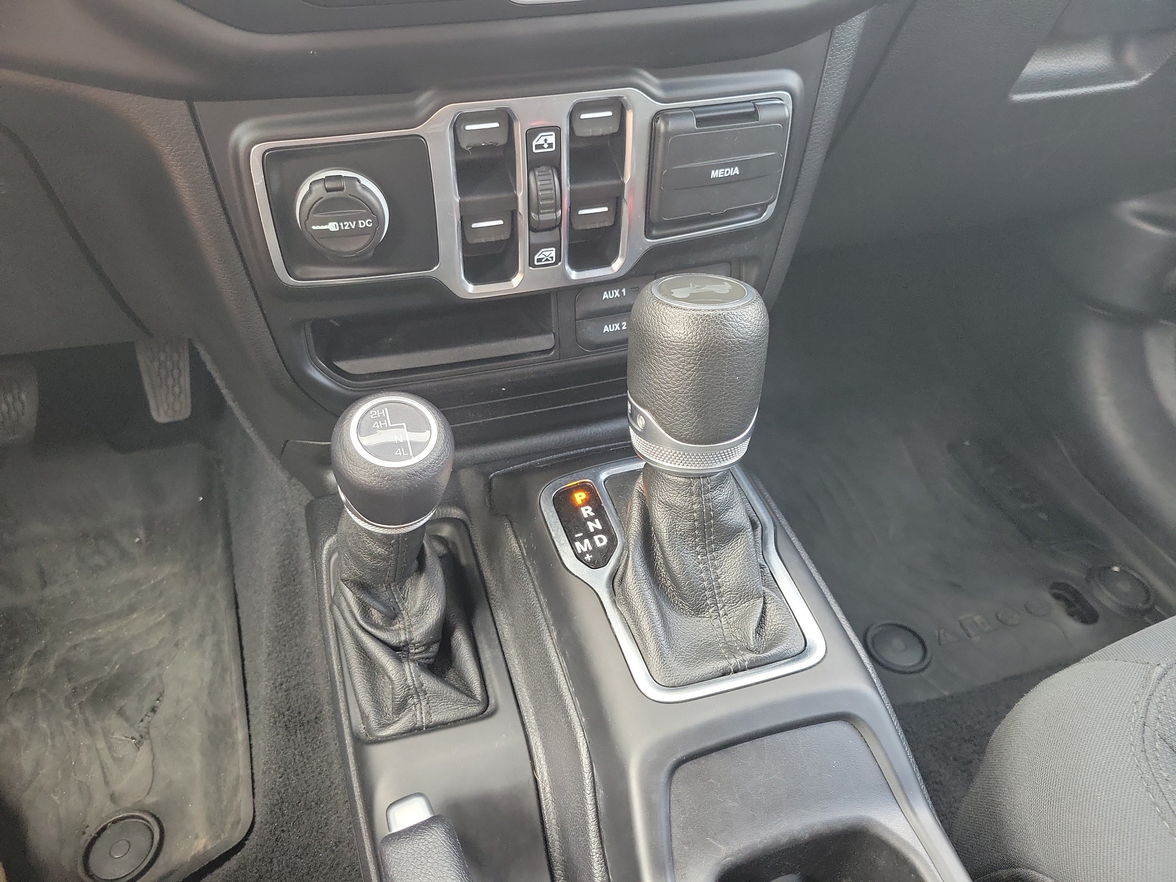Used 2020 Jeep Wrangler Unlimited Sport S AWD/4WD image 19