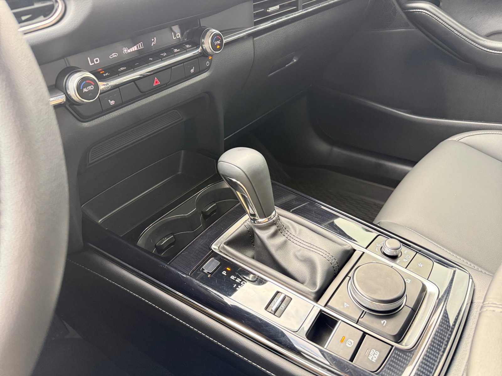 Used 2025 MAZDA CX-30 AWD 2.5 S w/ Preferred Package image 13