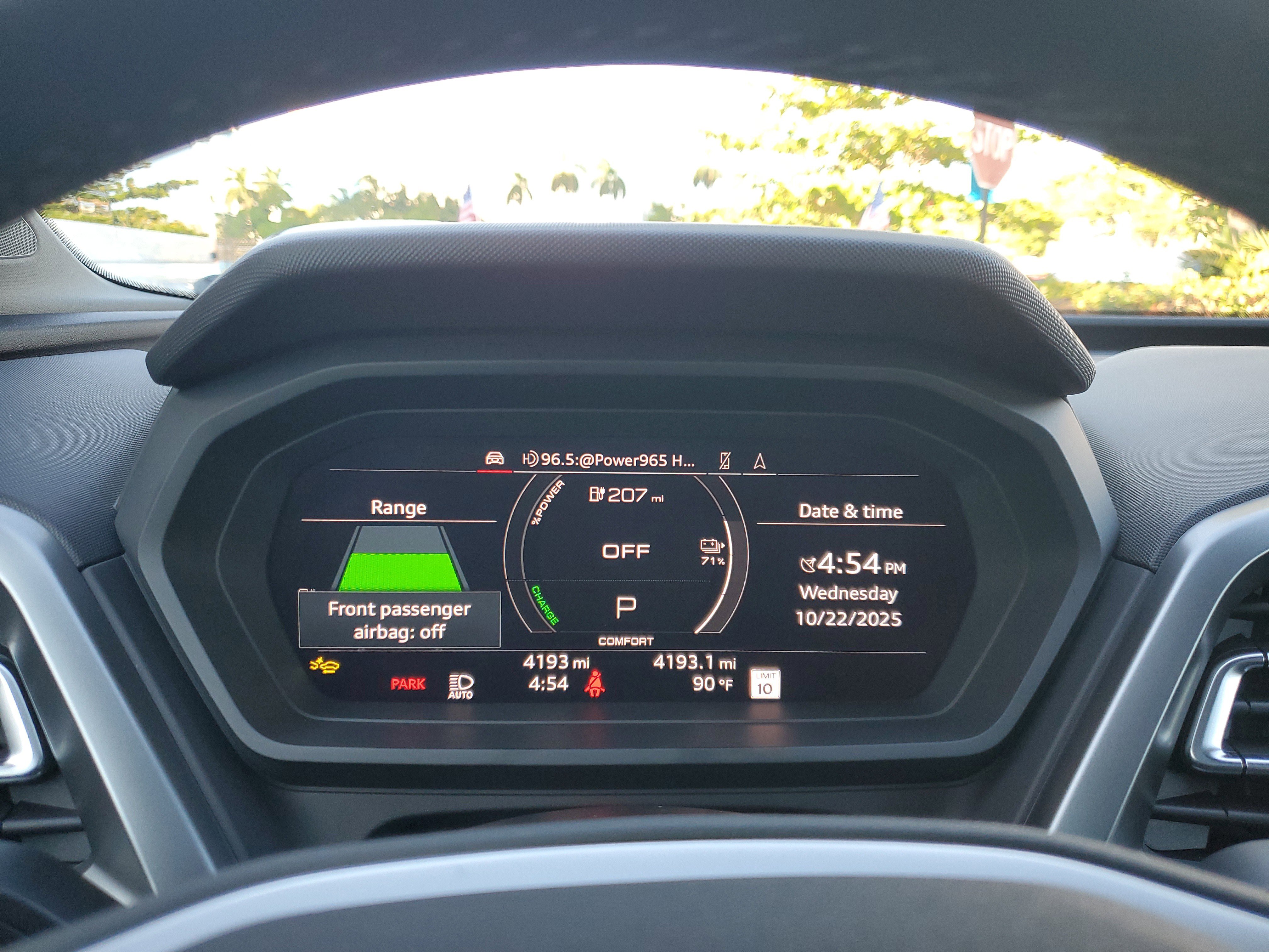 Used 2025 Audi Q4 e-tron Premium w/ Convenience Package image 31