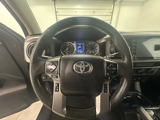Used 2021 Toyota Tacoma SR5 w/ Blackout Package (TMS) AWD/4WD image 18
