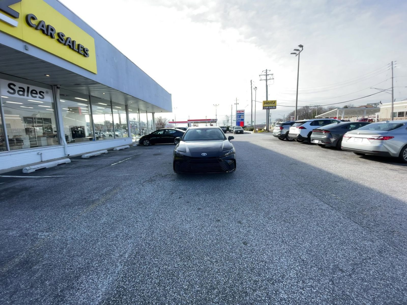 Used 2025 Toyota Camry LE image 15