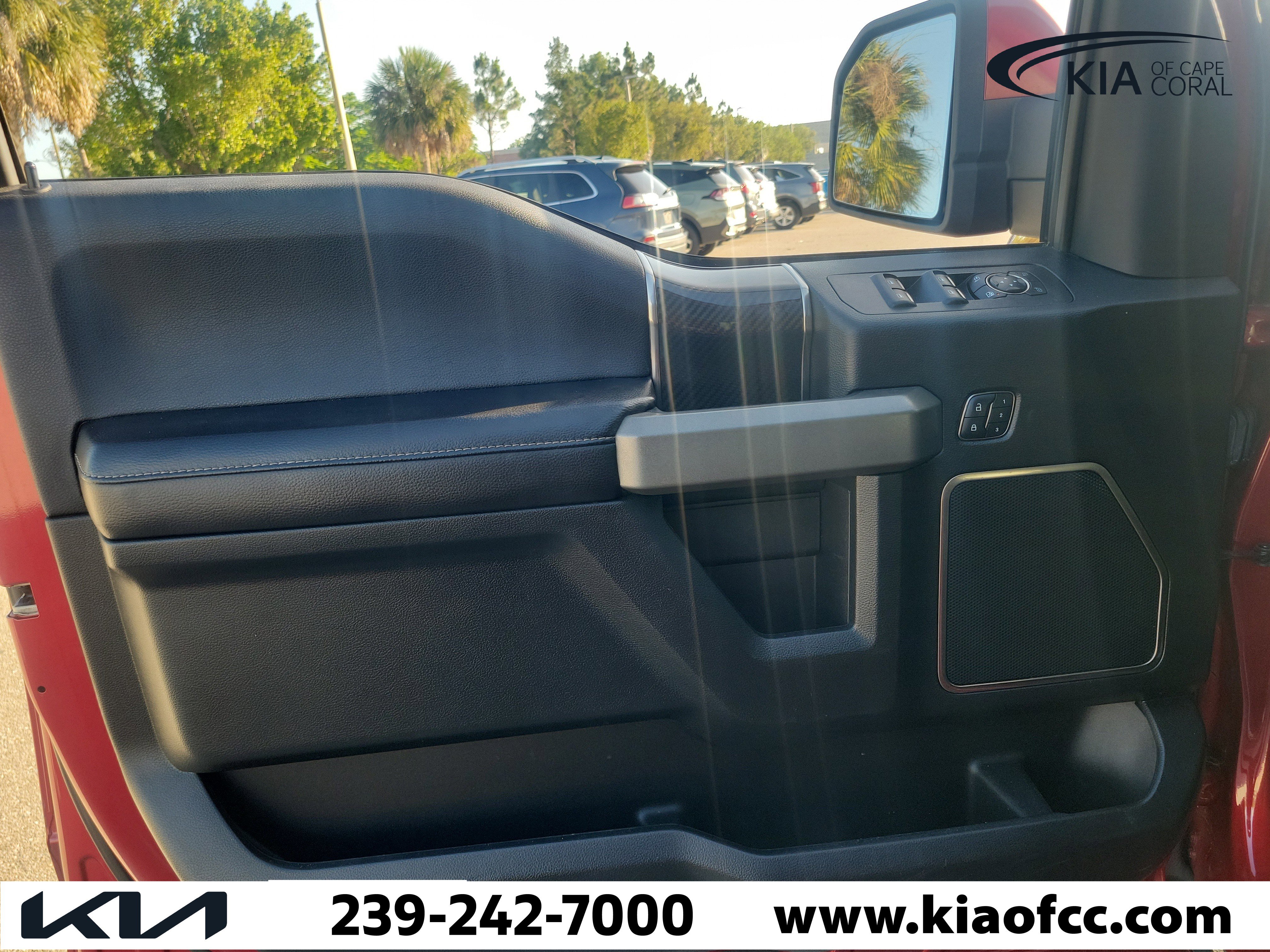 Used 2017 Ford F150 Raptor w/ Equipment Group 802A Luxury AWD/4WD image 22