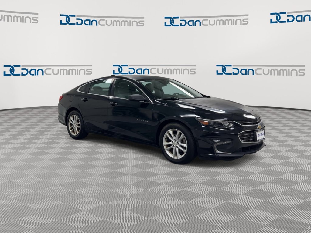 Used 2017 Chevrolet Malibu LT FWD image 2