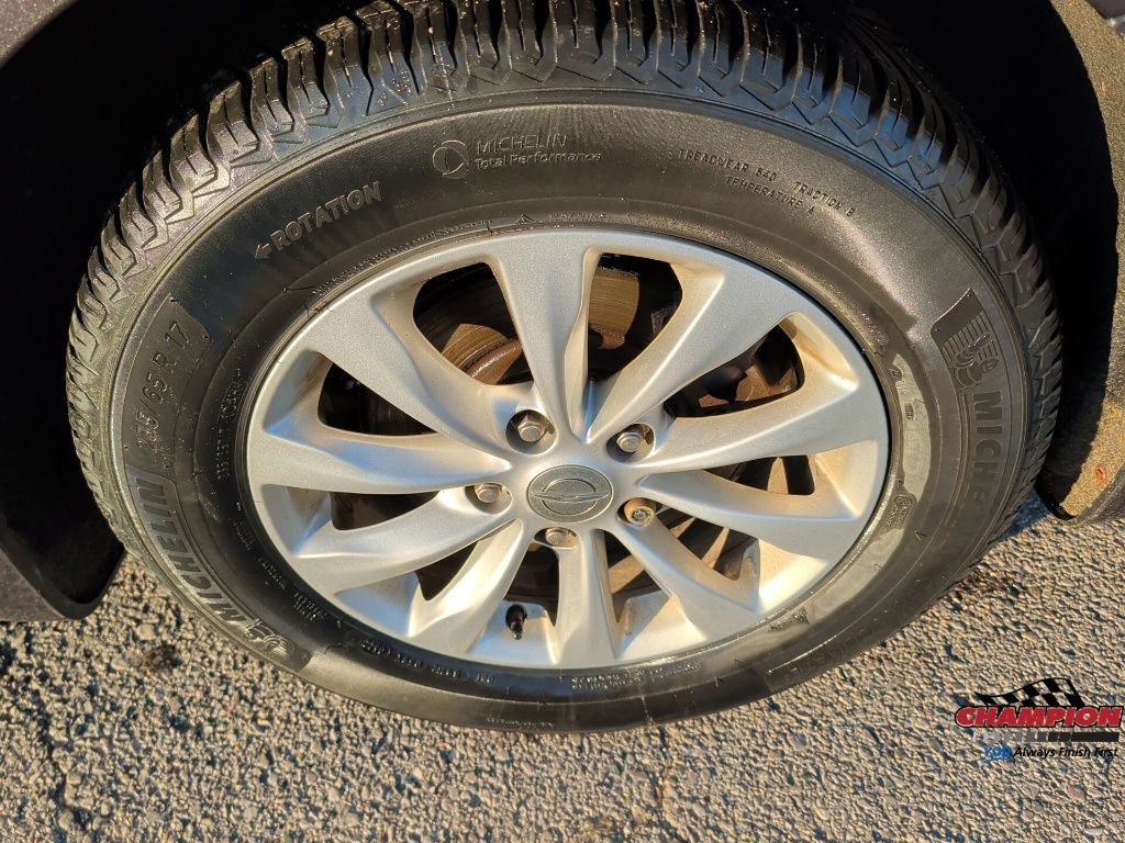 Used 2018 Chrysler Pacifica Touring-L Plus w/ Advanced Safetytec Group FWD image 10