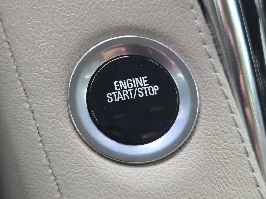 Used 2015 Cadillac Escalade Luxury AWD/4WD image 21