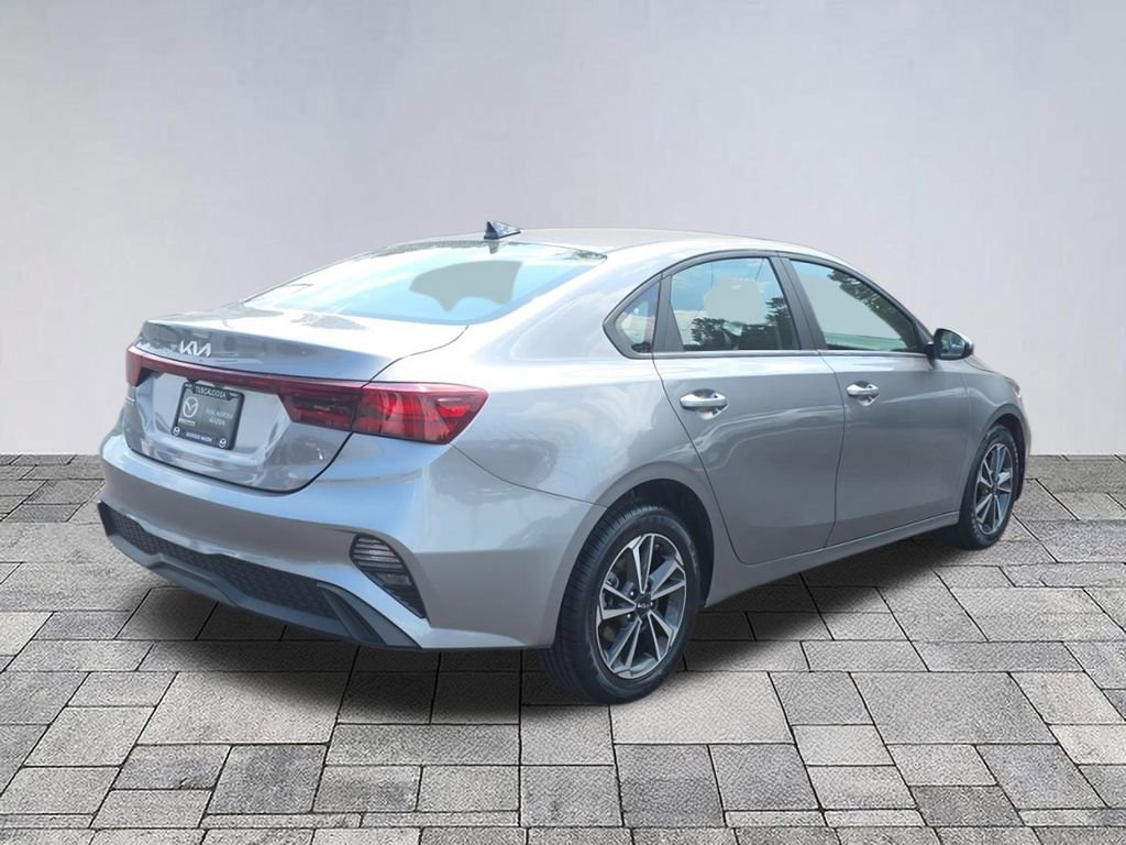 Used 2024 Kia Forte LXS FWD image 7