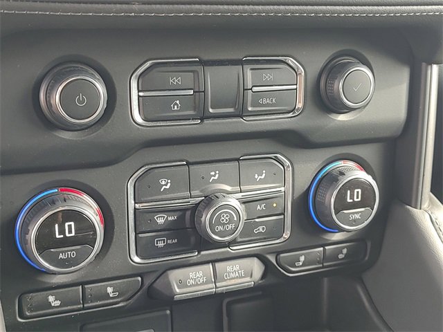 Used 2024 Chevrolet Tahoe Z71 w/ Luxury Package image 20