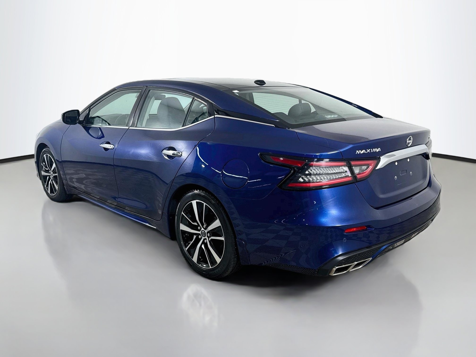 Used 2023 Nissan Maxima SL FWD image 7