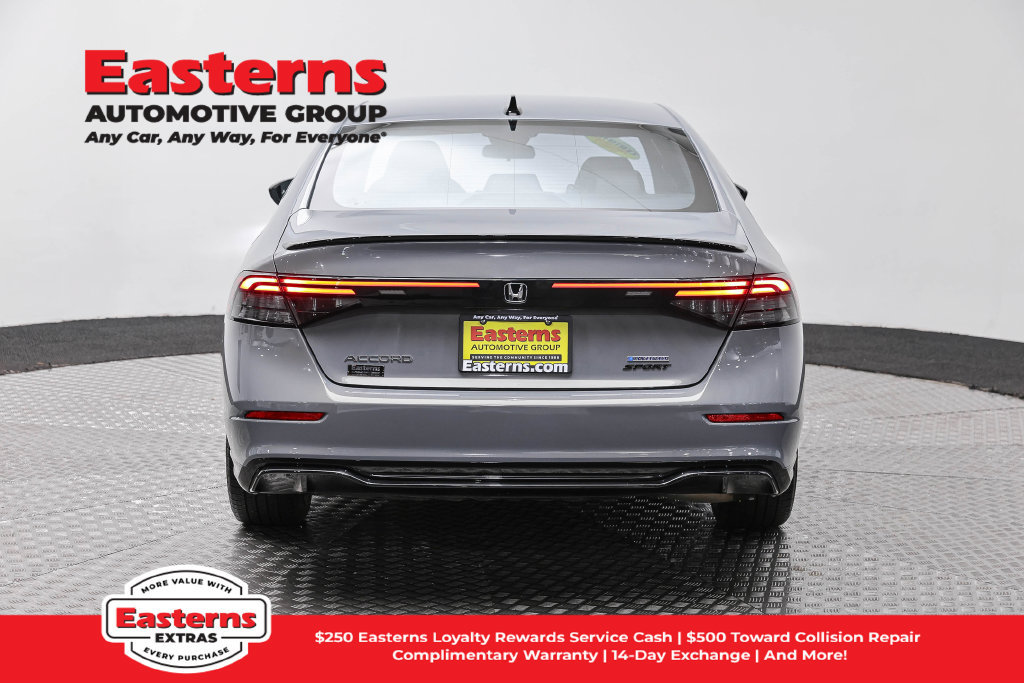 Used 2024 Honda Accord Sport image 7