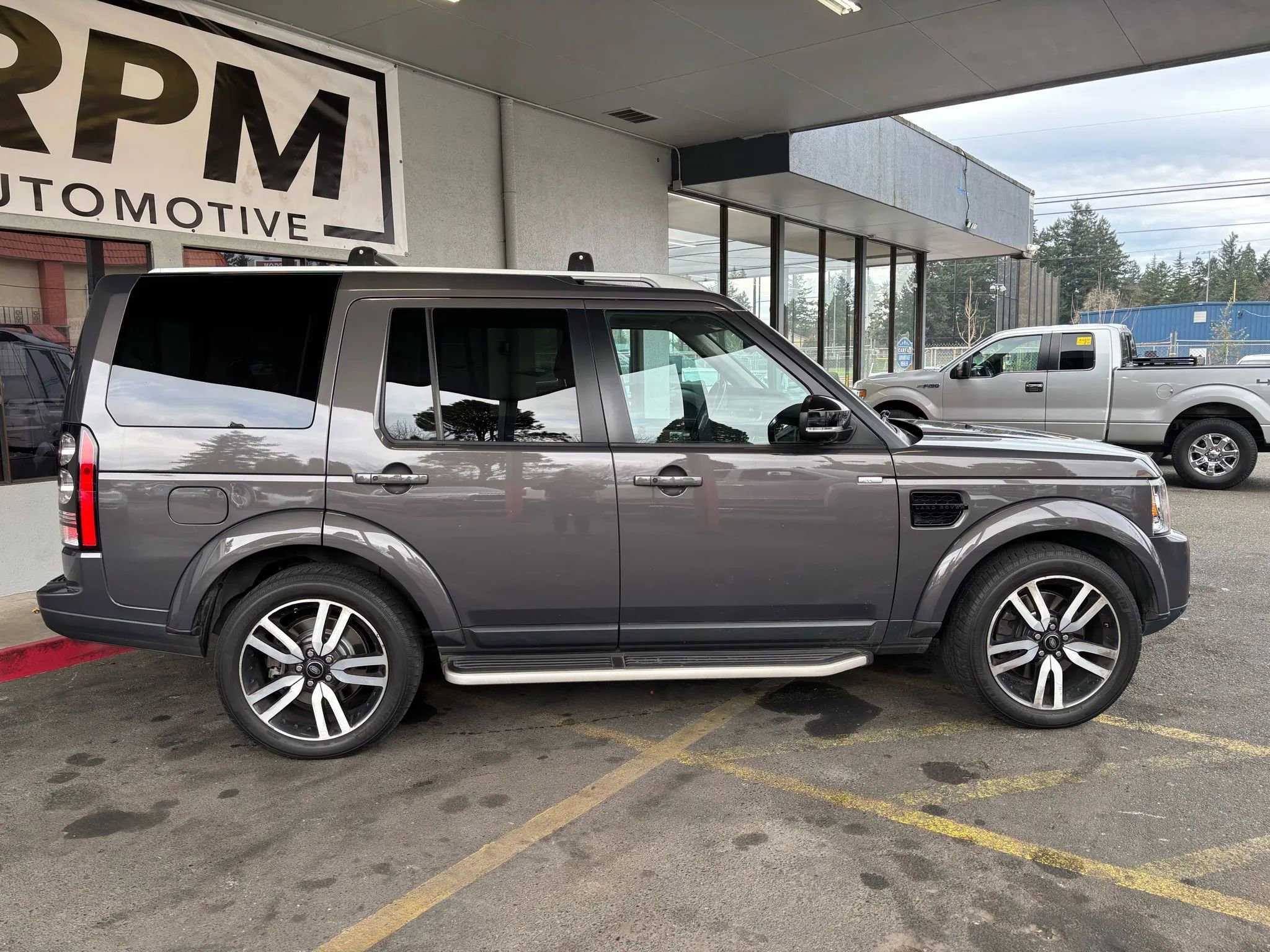 Used 2016 Land Rover LR4 HSE LUX image 8