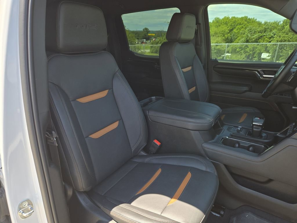 Used 2024 GMC Sierra 1500 AT4 w/ AT4 Premium Package image 28