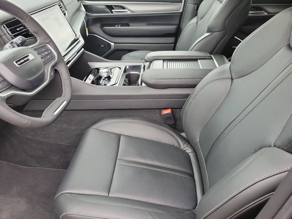 New 2026 Jeep Grand Wagoneer 4WD image 21