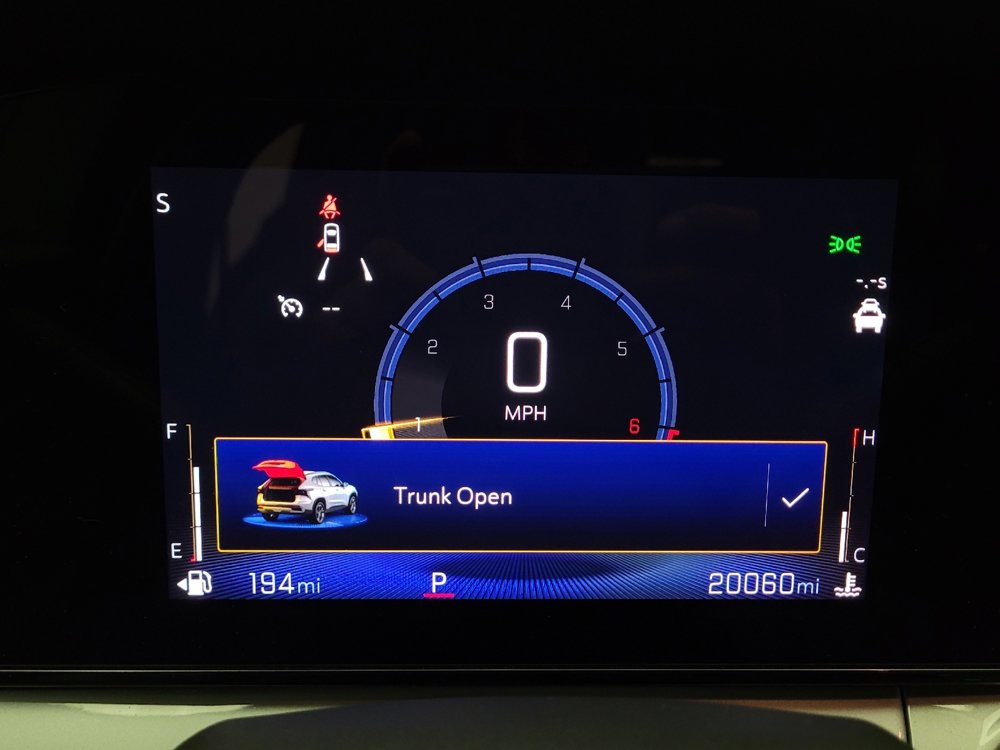 Used 2025 Chevrolet Trax LT w/ LT Convenience Package image 23