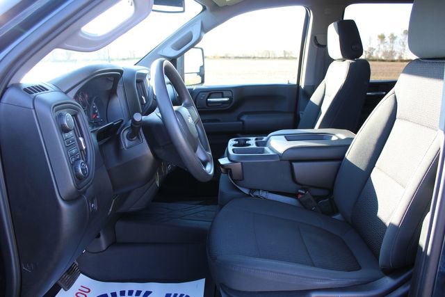 Used 2020 Chevrolet Silverado 2500 Custom w/ Custom Value Package image 16