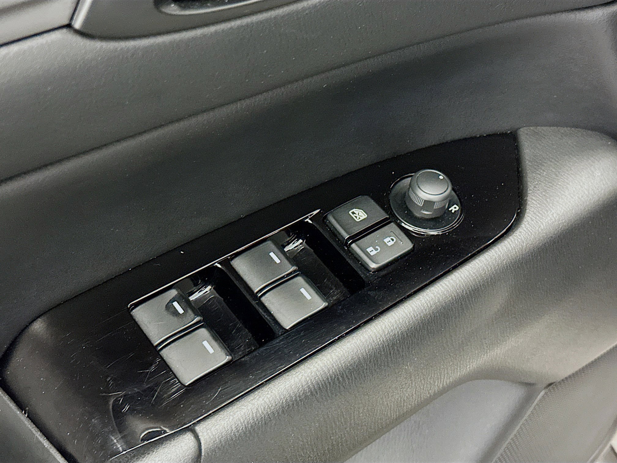 Used 2025 MAZDA CX-5 AWD 2.5 S w/ Preferred Package image 15