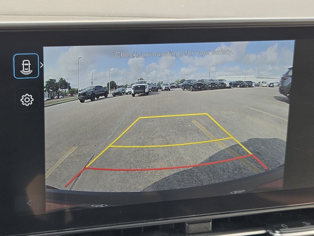 Used 2025 Hyundai Kona SEL FWD image 18