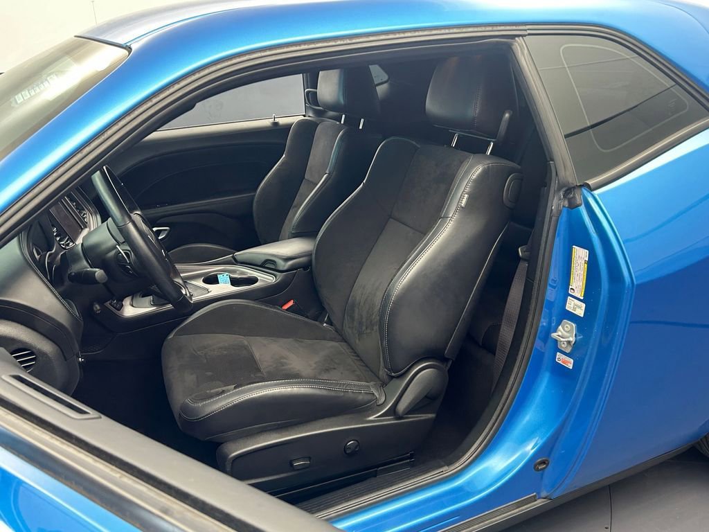 Used 2023 Dodge Challenger R/T w/ Plus Package image 10