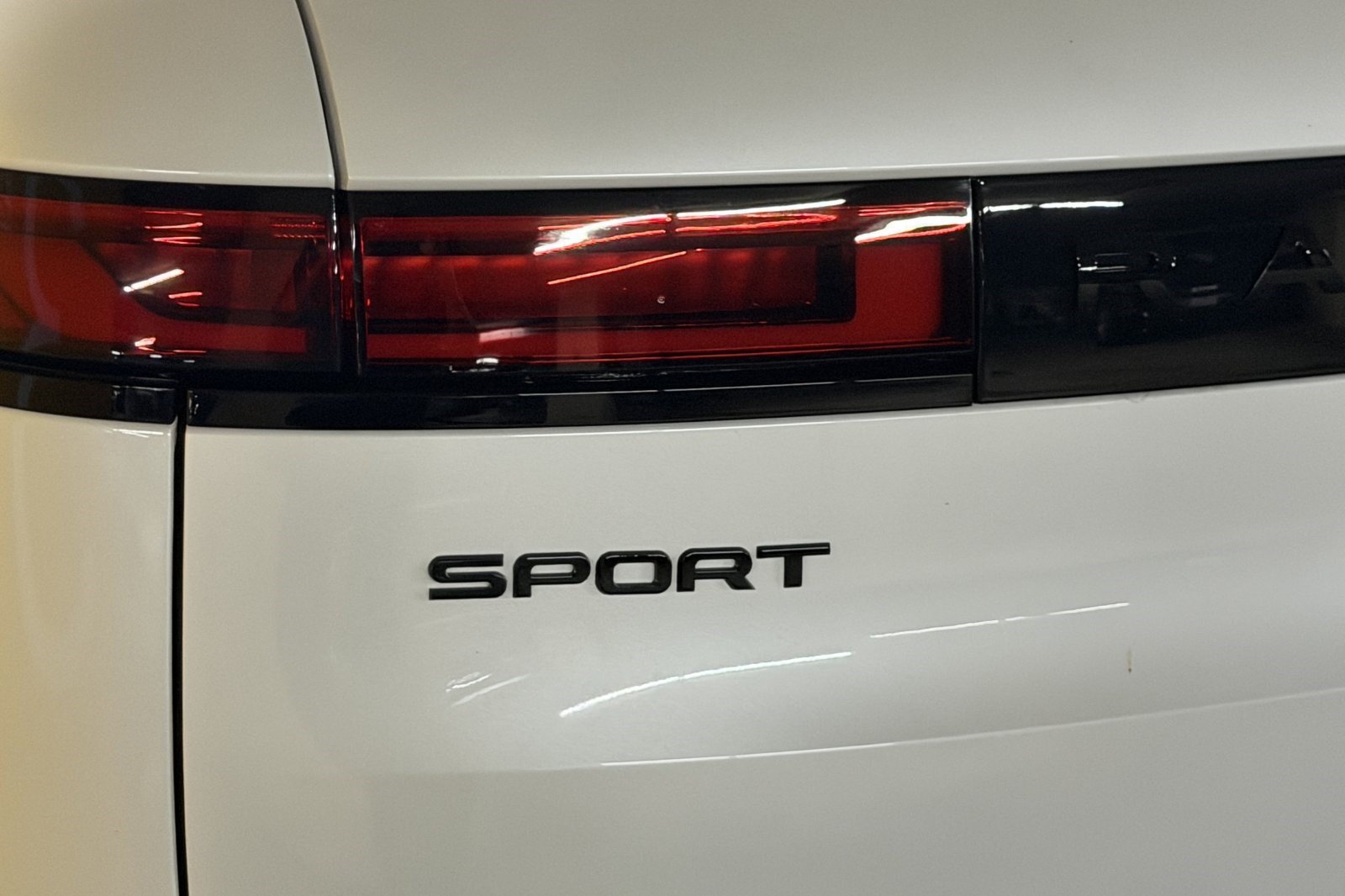 New 2026 Land Rover Range Rover Sport Dynamic SE AWD/4WD image 23