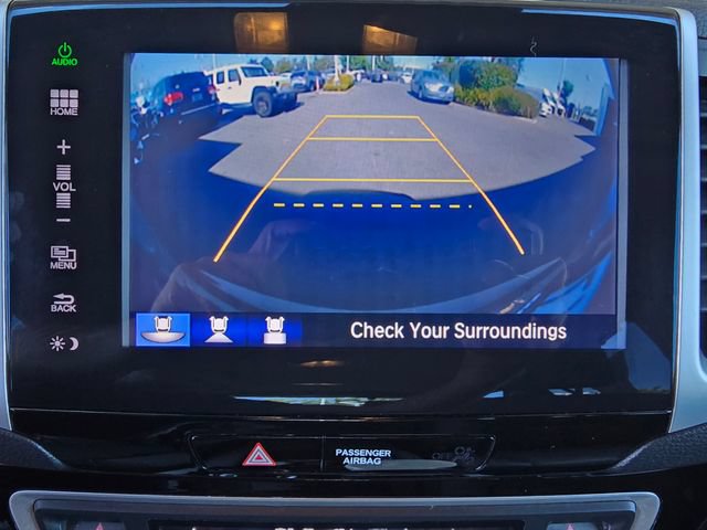 Used 2016 Honda Pilot Touring image 11