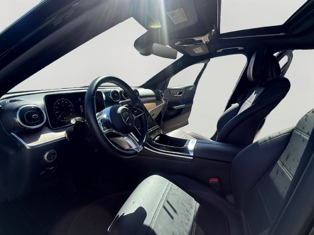 Used 2025 Mercedes-Benz C 300 4MATIC Sedan image 9
