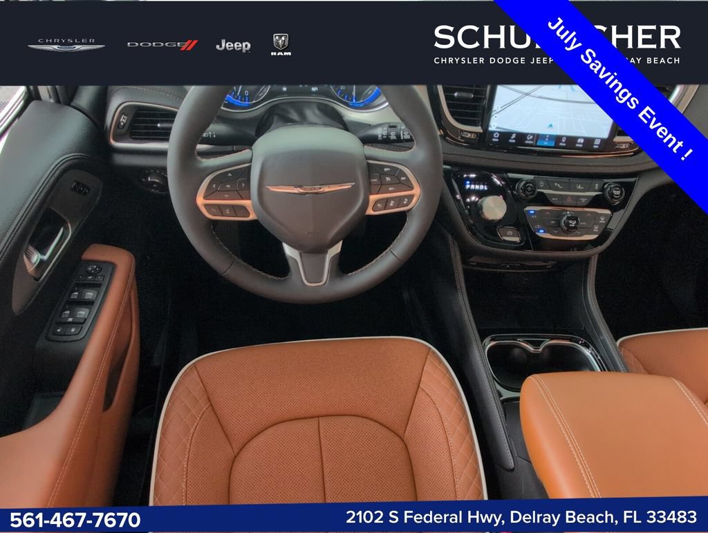 New 2025 Chrysler Pacifica Pinnacle w/ Trailer Tow Group AWD/4WD image 8