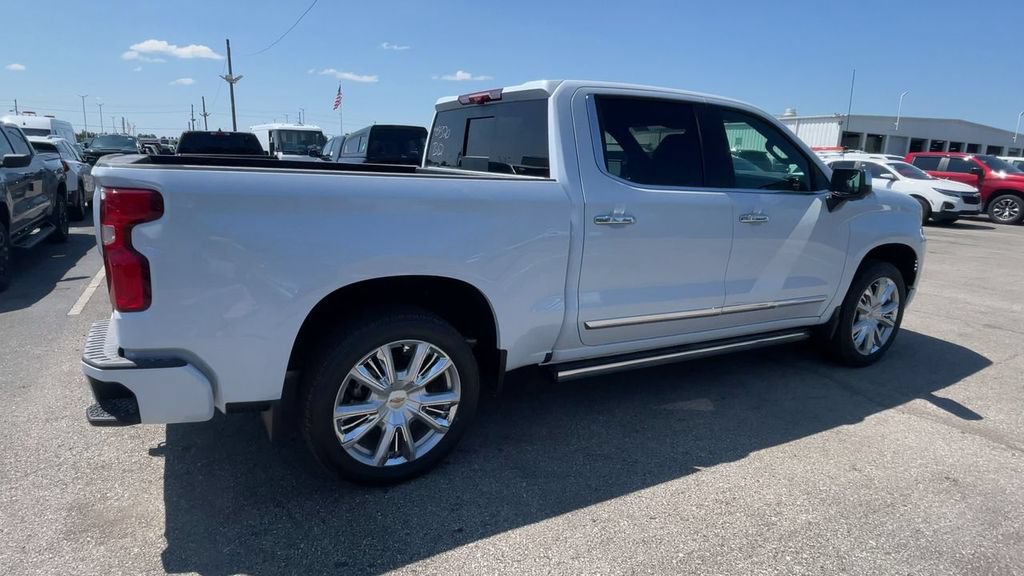New 2026 Chevrolet Silverado 1500 High Country AWD/4WD image 2