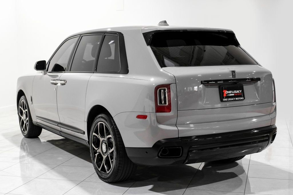 Used 2023 Rolls-Royce Cullinan Black Badge w/ Driver's Package image 8