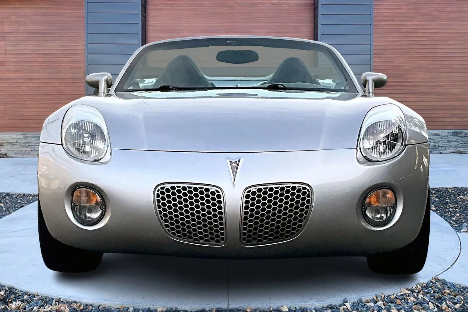 Used 2008 Pontiac Solstice Convertible w/ Premium Package image 3