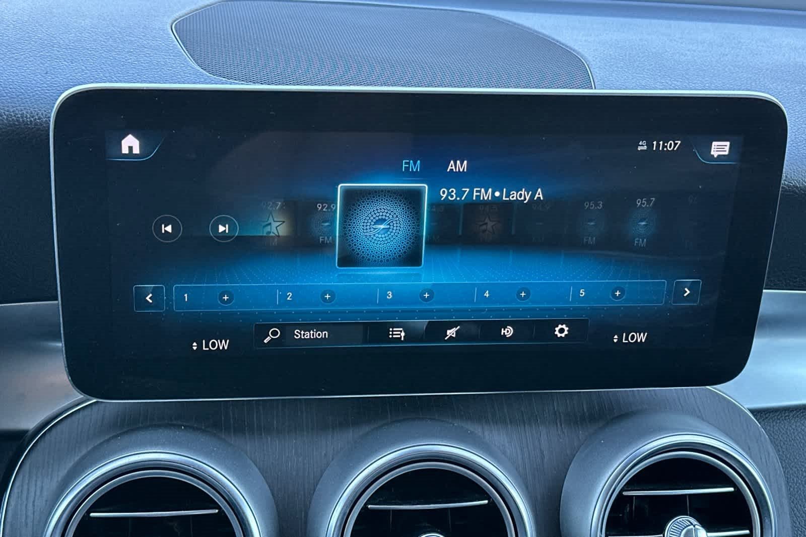 Used 2022 Mercedes-Benz GLC 300 image 19