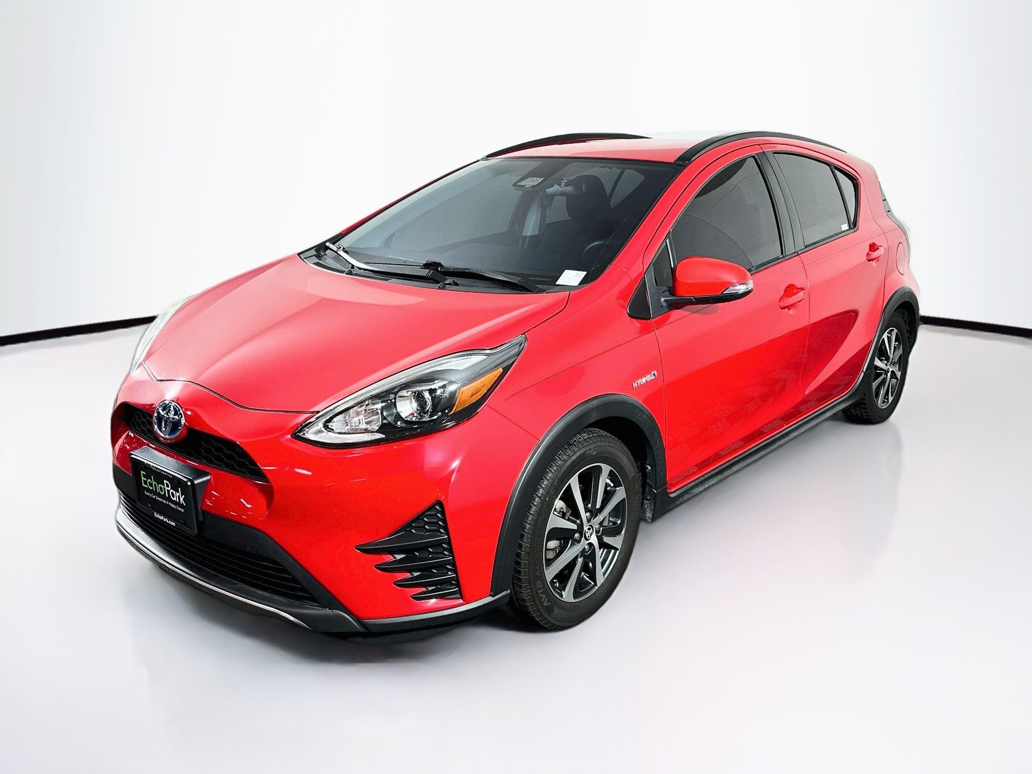 Used 2018 Toyota Prius C Two FWD image 3