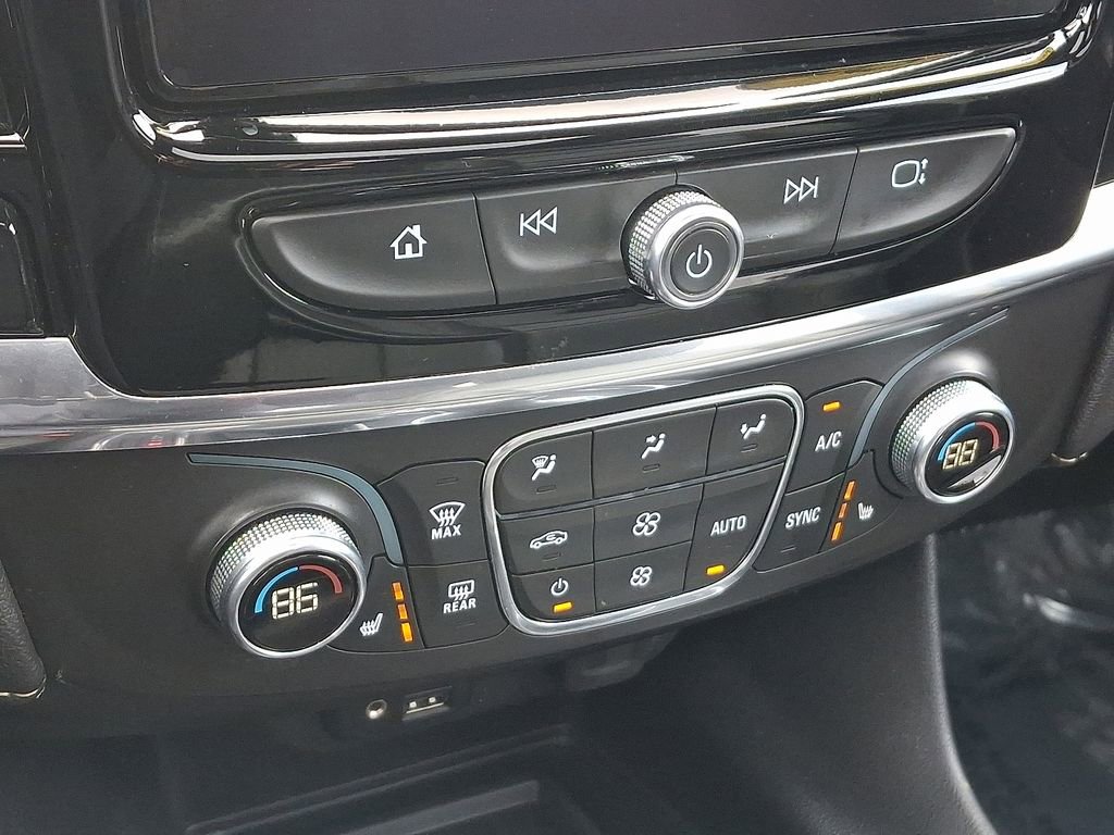 Certified 2023 Chevrolet Traverse LT w/ LT Premium Package image 17