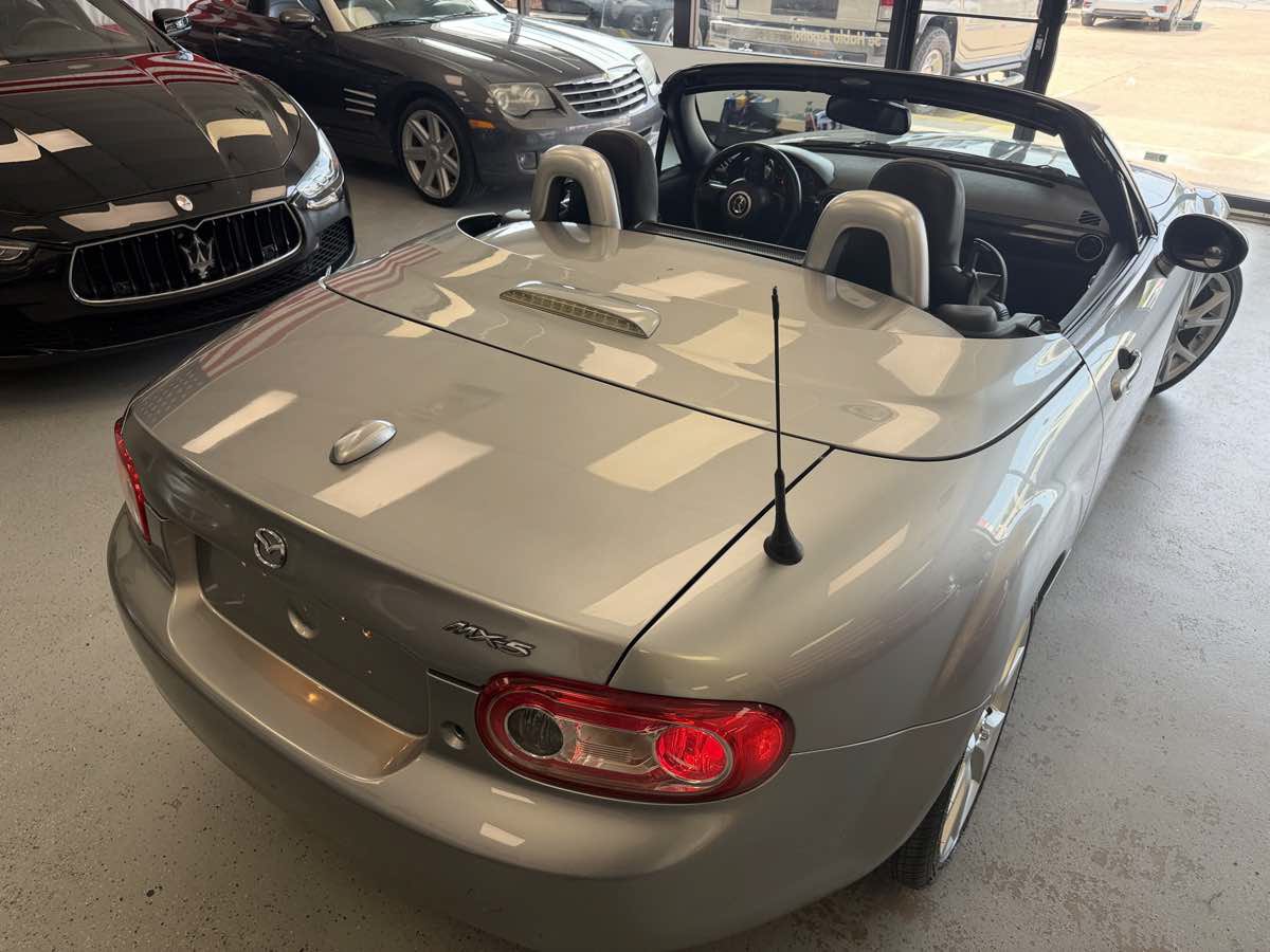 Used 2015 MAZDA MX-5 Miata Grand Touring w/ Premium Package RWD image 15