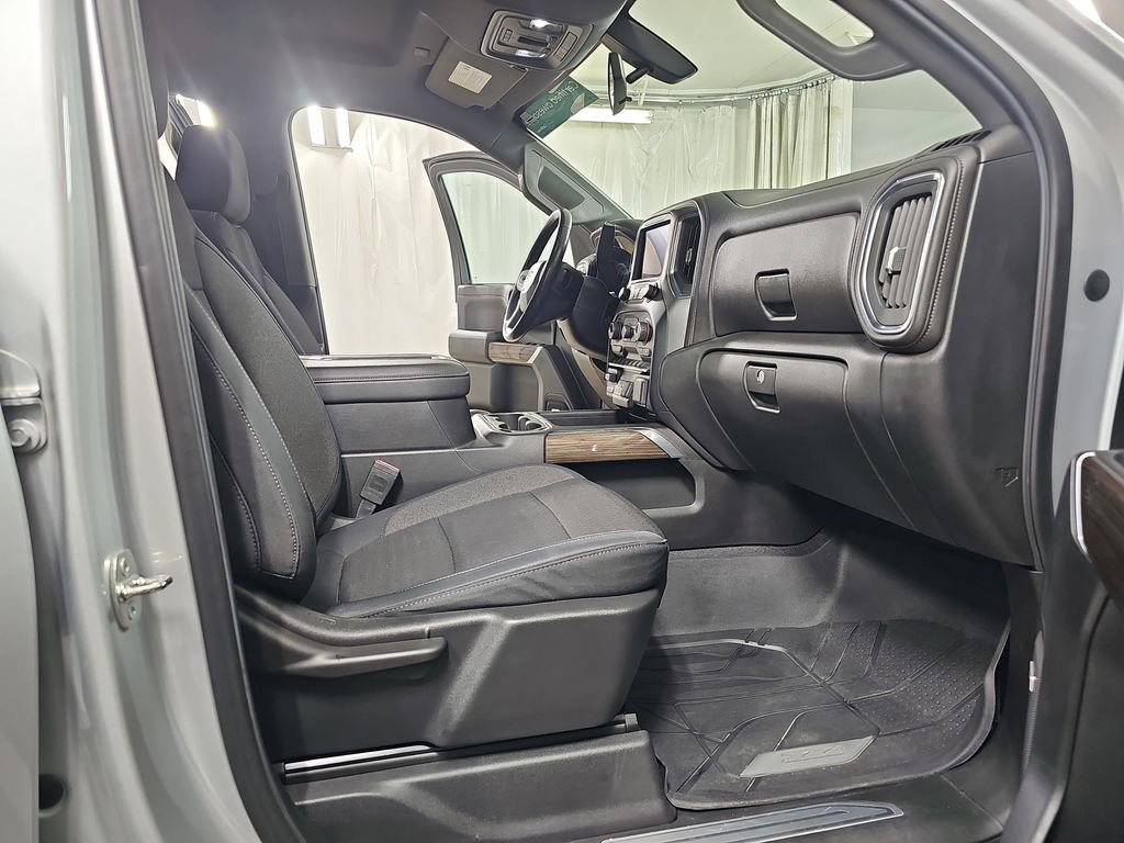 Certified 2019 Chevrolet Silverado 1500 RST image 13