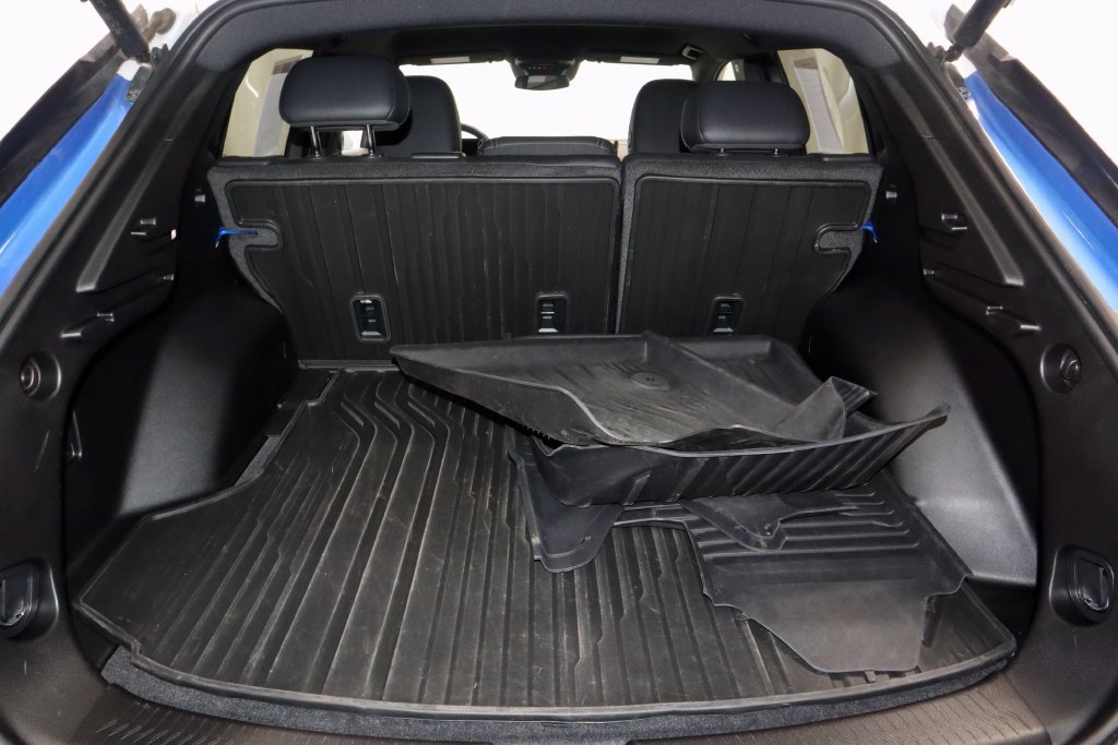 Used 2024 Chevrolet Equinox EV LT FWD image 14