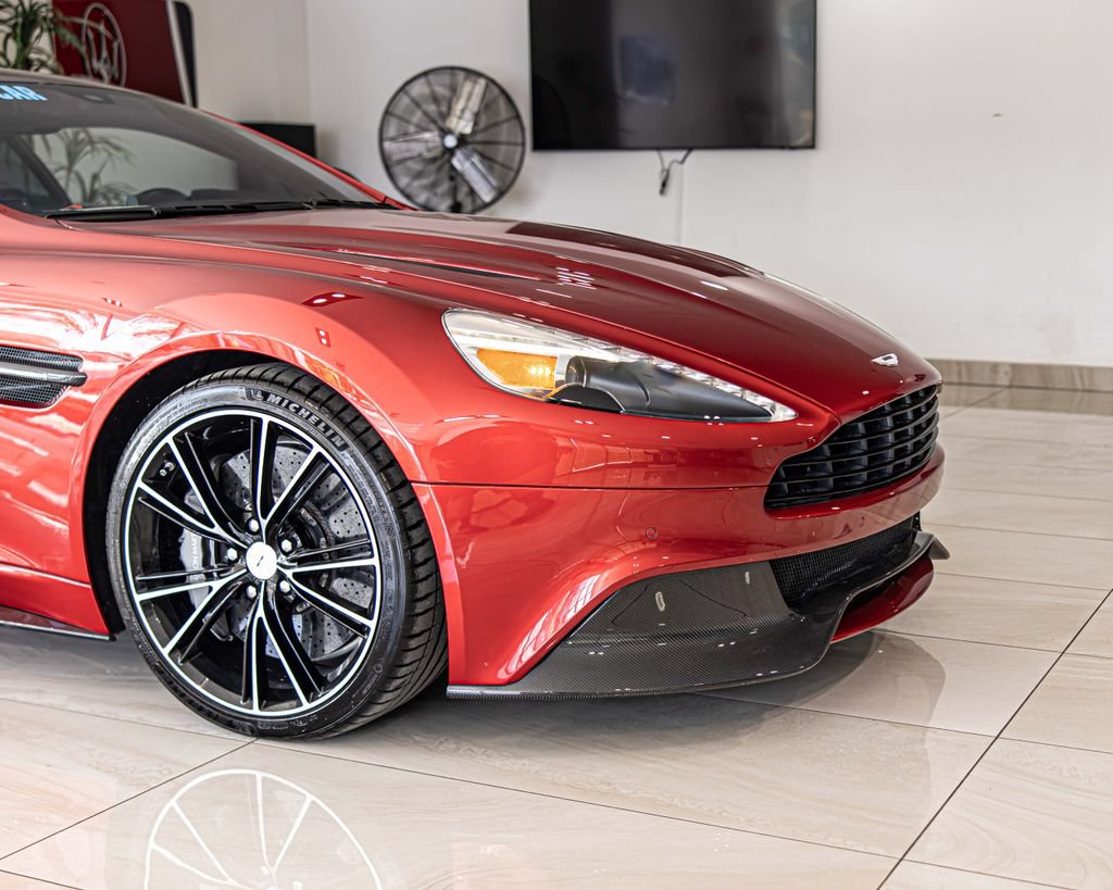 Used 2014 Aston Martin Vanquish Coupe RWD image 3