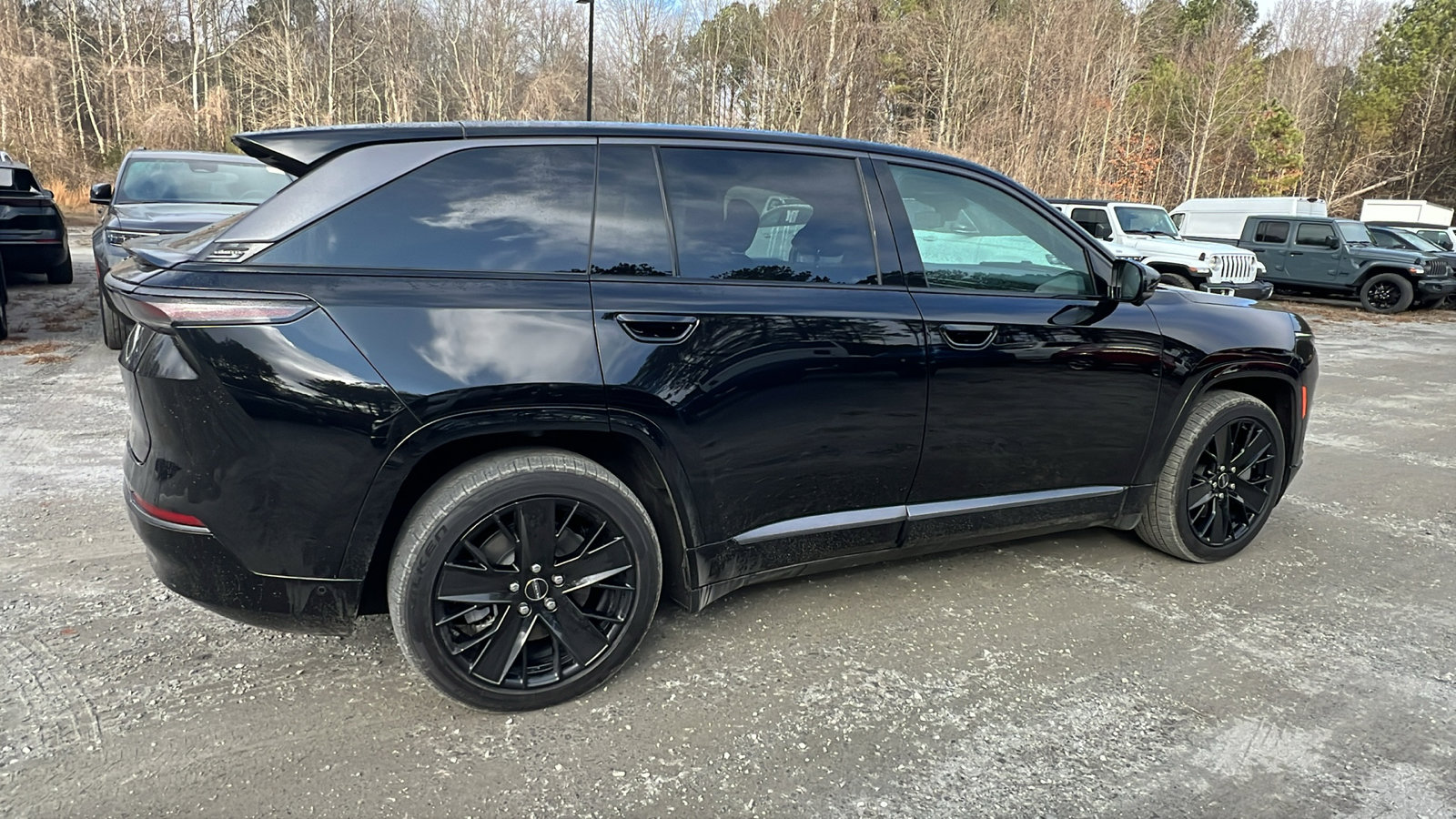 Used 2024 Jeep Wagoneer Launch Edition image 8