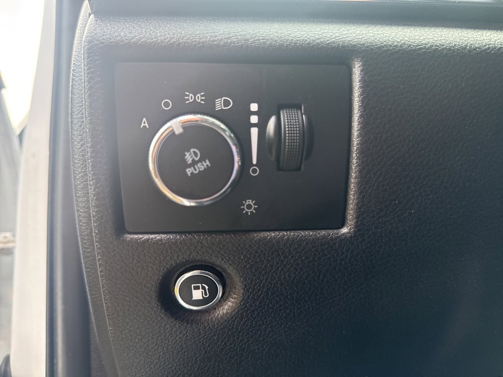 Used 2021 Jeep Grand Cherokee Trailhawk w/ Trailhawk Luxury Group image 28