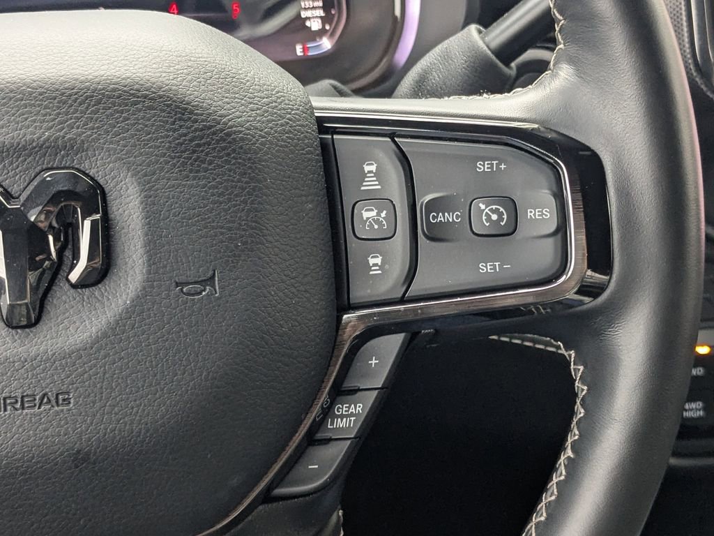 Used 2025 RAM 2500 Limited AWD/4WD image 26