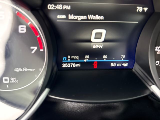 Used 2023 Alfa Romeo Giulia Estrema image 25