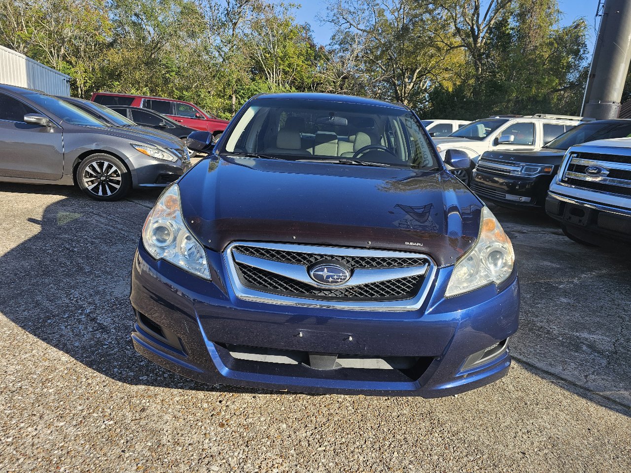 Used 2010 Subaru Legacy 2.5i Premium image 3