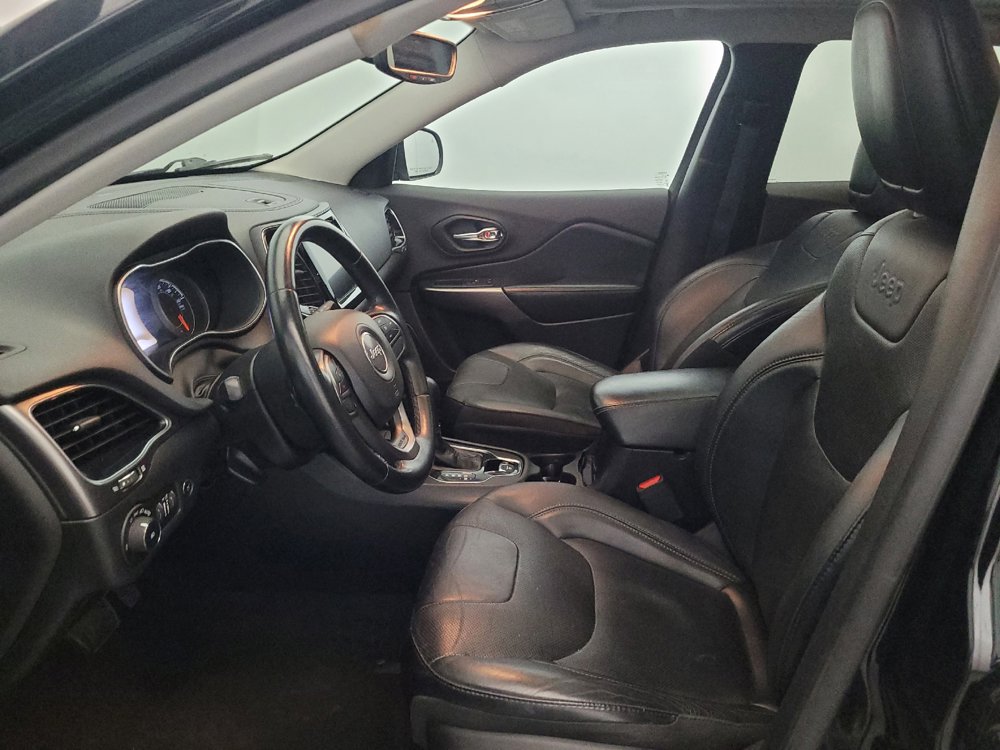 Used 2019 Jeep Cherokee Limited AWD/4WD image 17