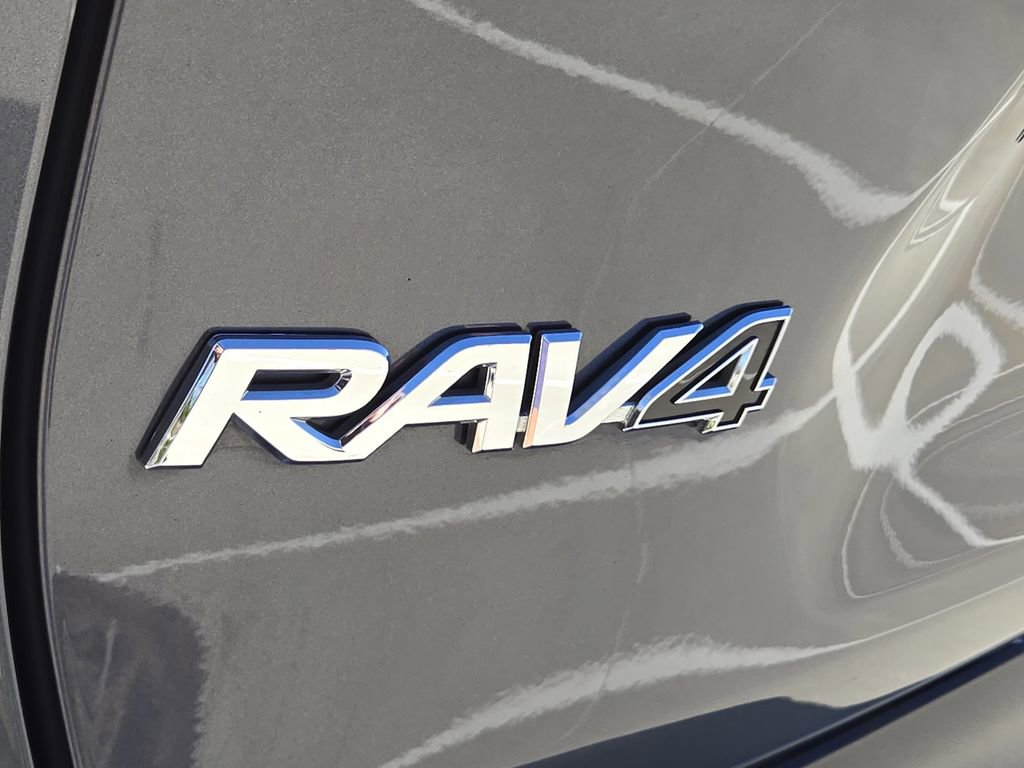 Used 2023 Toyota RAV4 Limited image 12