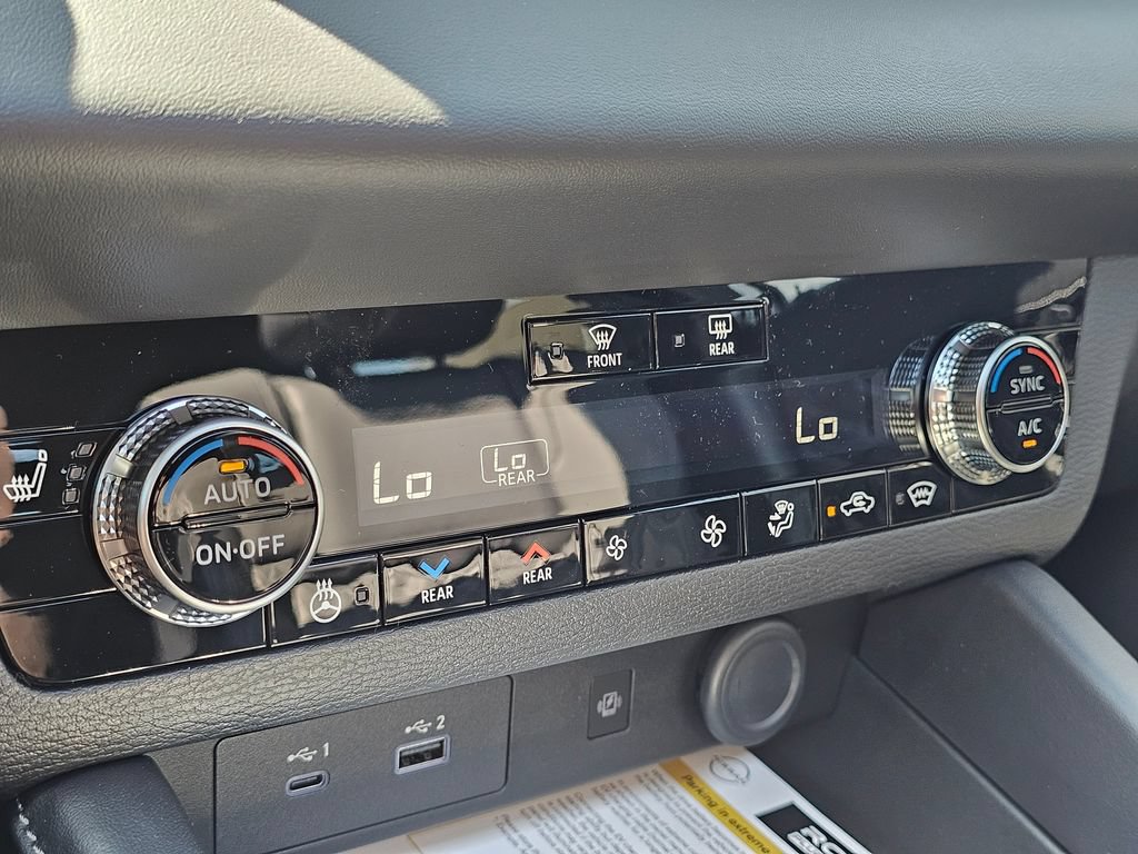 New 2026 Nissan Rogue Platinum AWD/4WD image 25