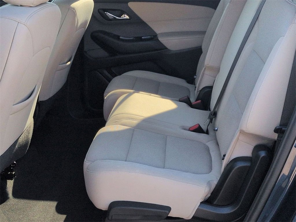 Certified 2023 Chevrolet Traverse LS image 23
