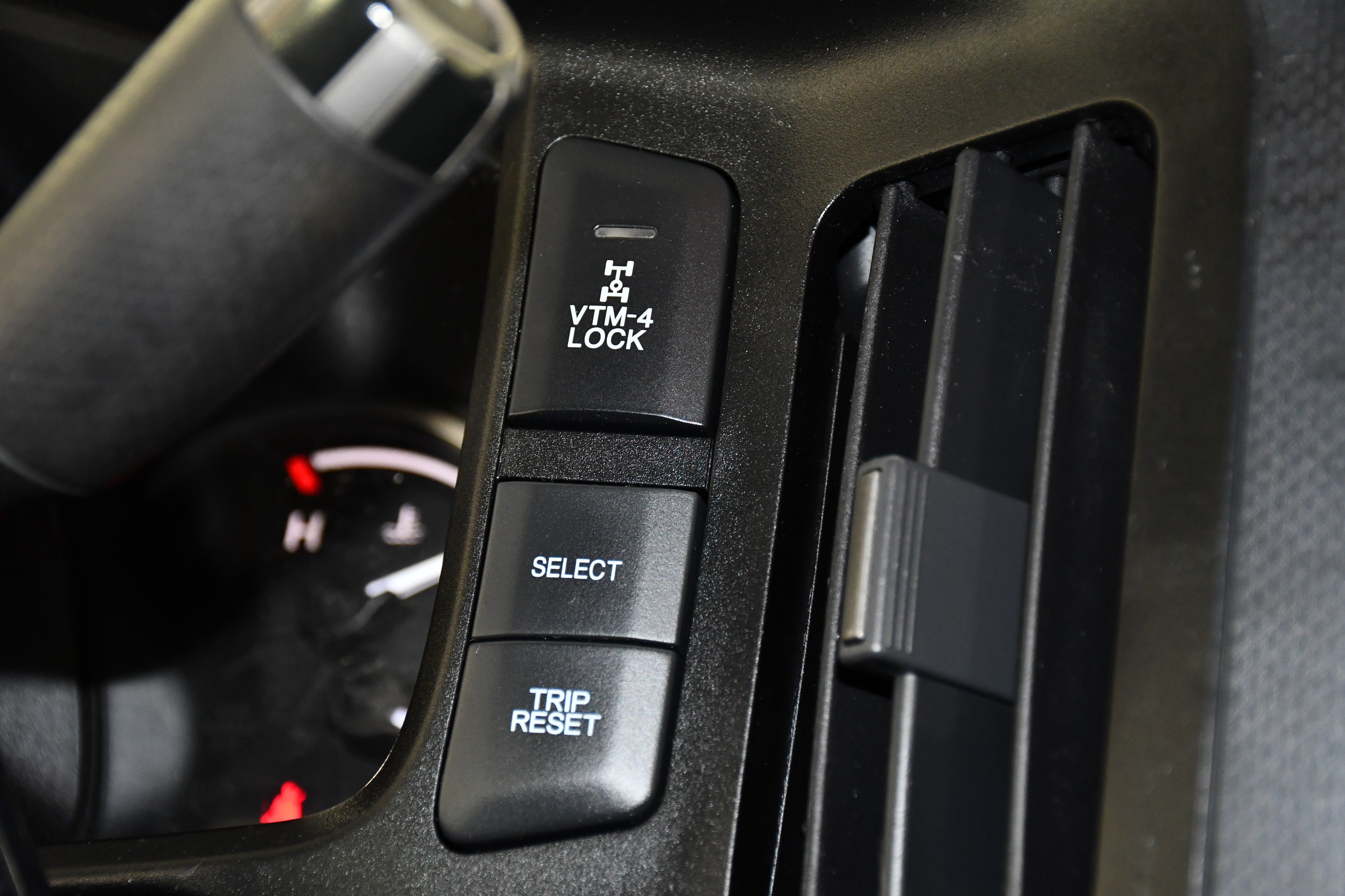 Used 2014 Honda Ridgeline Sport image 26