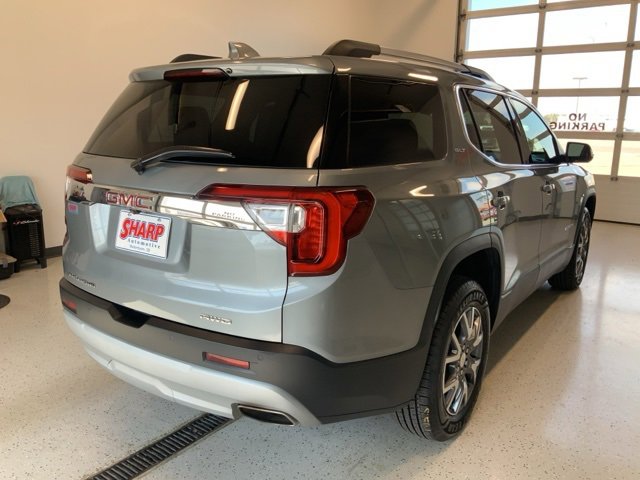 Used 2023 GMC Acadia SLT w/ Technology Package image 9