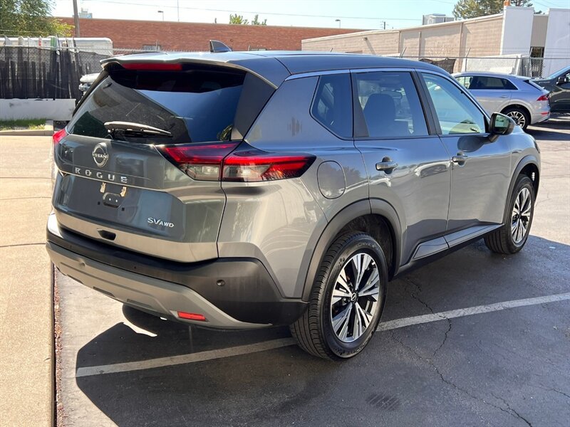 Used 2023 Nissan Rogue SV AWD/4WD image 7